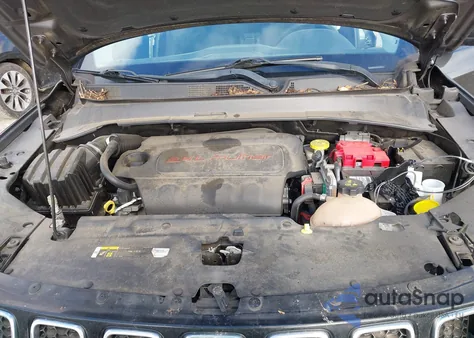 2019 Jeep Compass Sport Fwd from USA, damaged, VIN 3C4NJCAB8KT855796